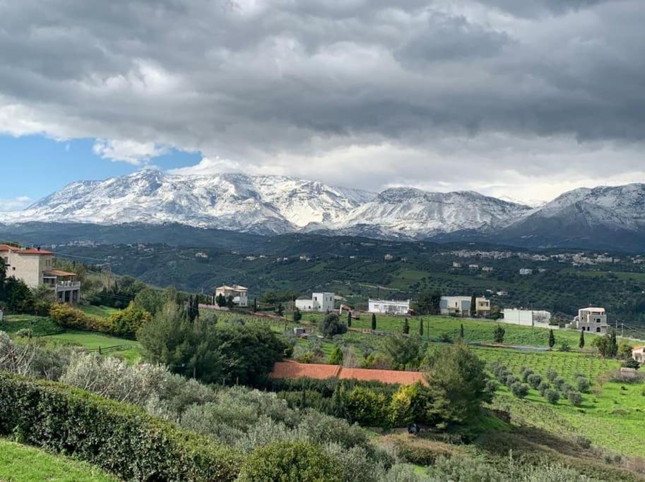 Mountain & Sea View Country Villa Near Heraklion Athanatoi المظهر الخارجي الصورة